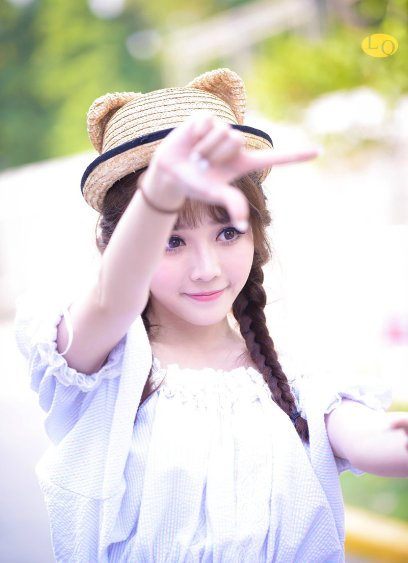 “不过一老卒，竟然也有这等本事。”魏延面色一肃，看着对方兵马停下来，嘴角掠起一抹微笑：“那边教我看看蜀中名将，究竟如何吧！”